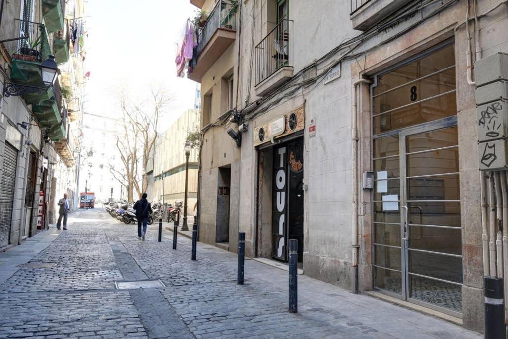 7 Pax Montserrat Ramblas Barcelona Apartment Barcelona